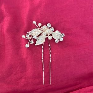 Bel Aire Bridal small silver rhinestone and Pearl hair comb